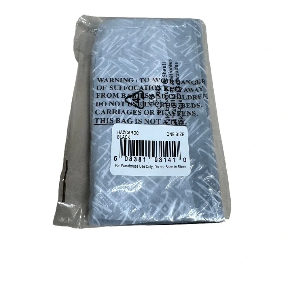 NWT INC International Concepts Leather Cardholder